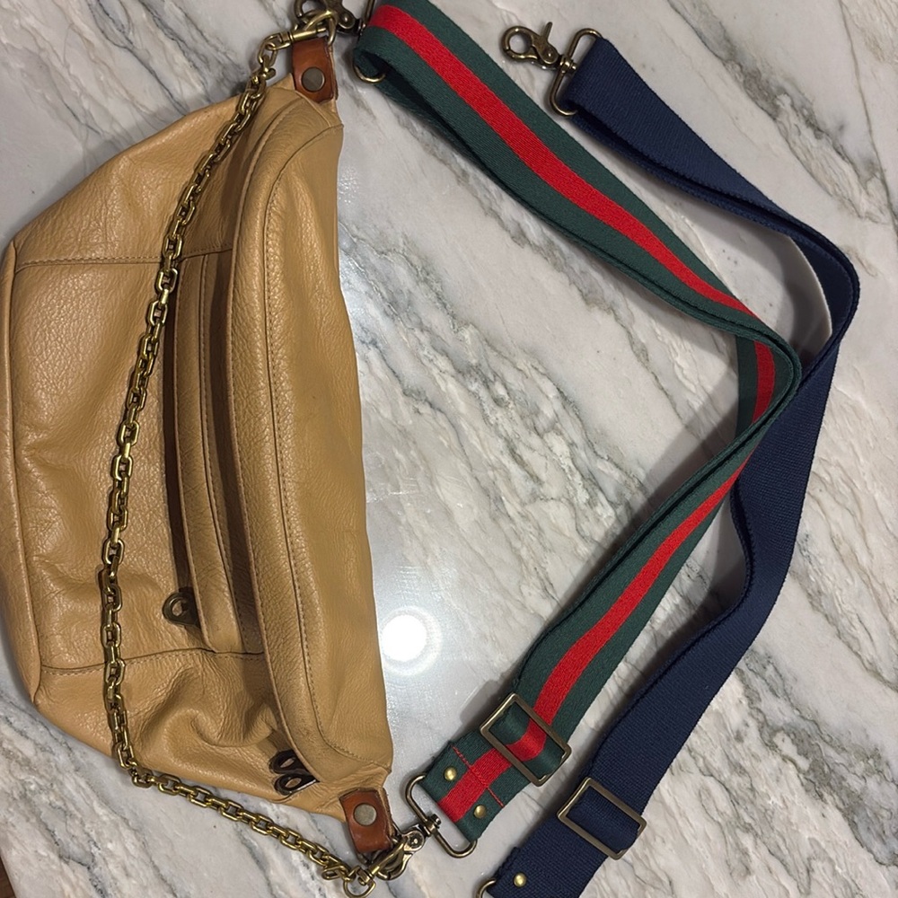 Parker Thatch Sling